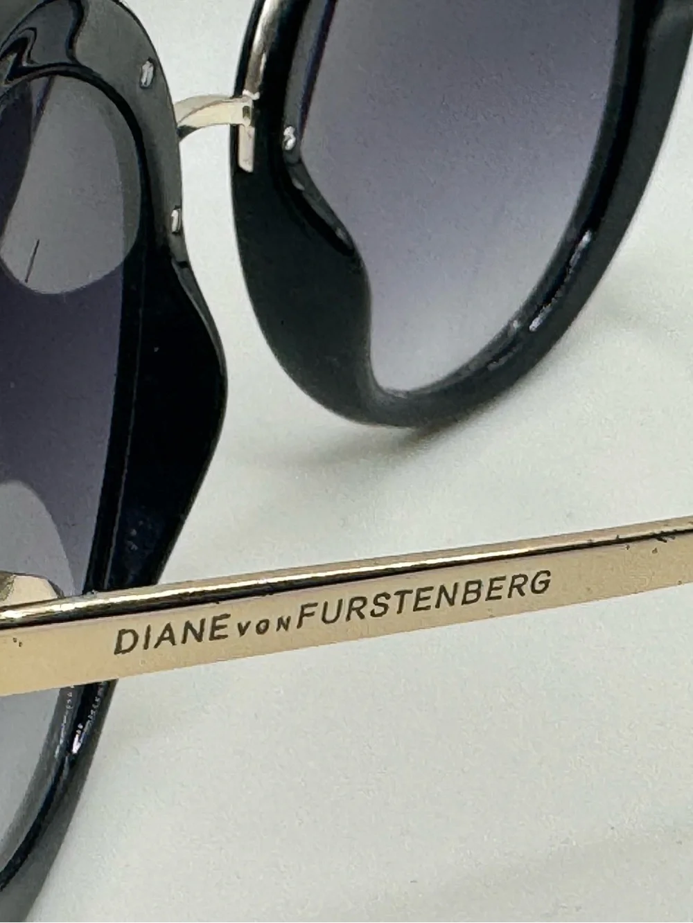Diane von Furstenberg DVF Black Oversized Retro Round Cat Eye Sunglasses